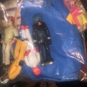 Adventure people 1970s toy lot tent and 4 figures